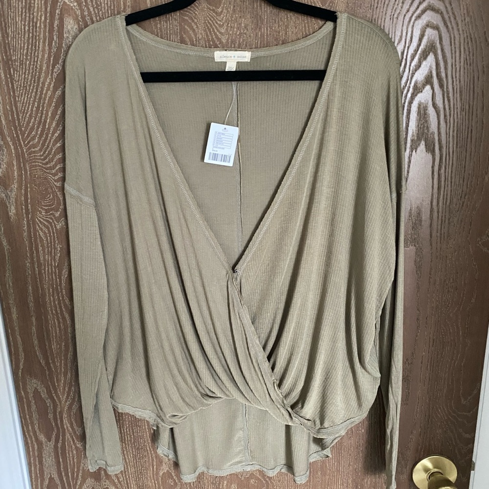 NWT UO Silence + Noise Green Wrap Long Sleeve Top